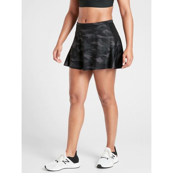 Athleta Pants - Athleta Camo Match Point Skort Shorts + Skirt Stretch Gripper Liner Women Medium